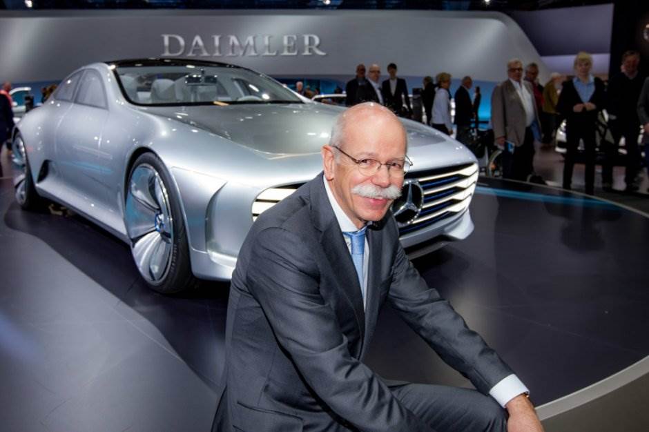  BMW-cestita-penziju-direktoru-Mercedesa-Video 