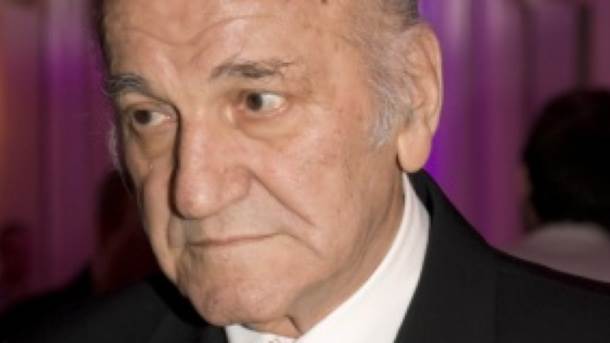  Kafana u kojoj je „kraljevao“ Bata Živojinović 