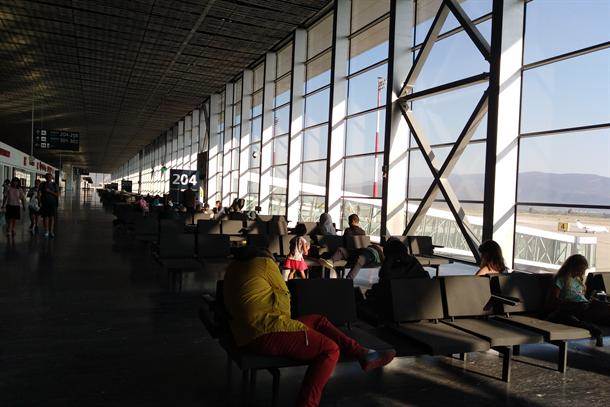 Srbi ZAROBLJENI na aerodromu u Parizu 