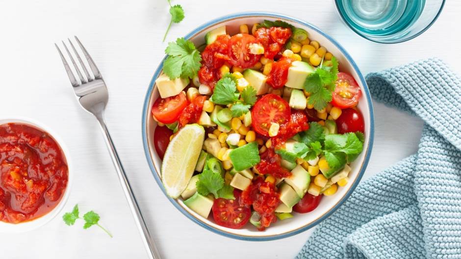  Avokado-salata-sa-povrcem-recept-za-salatu-sa-avokadom 