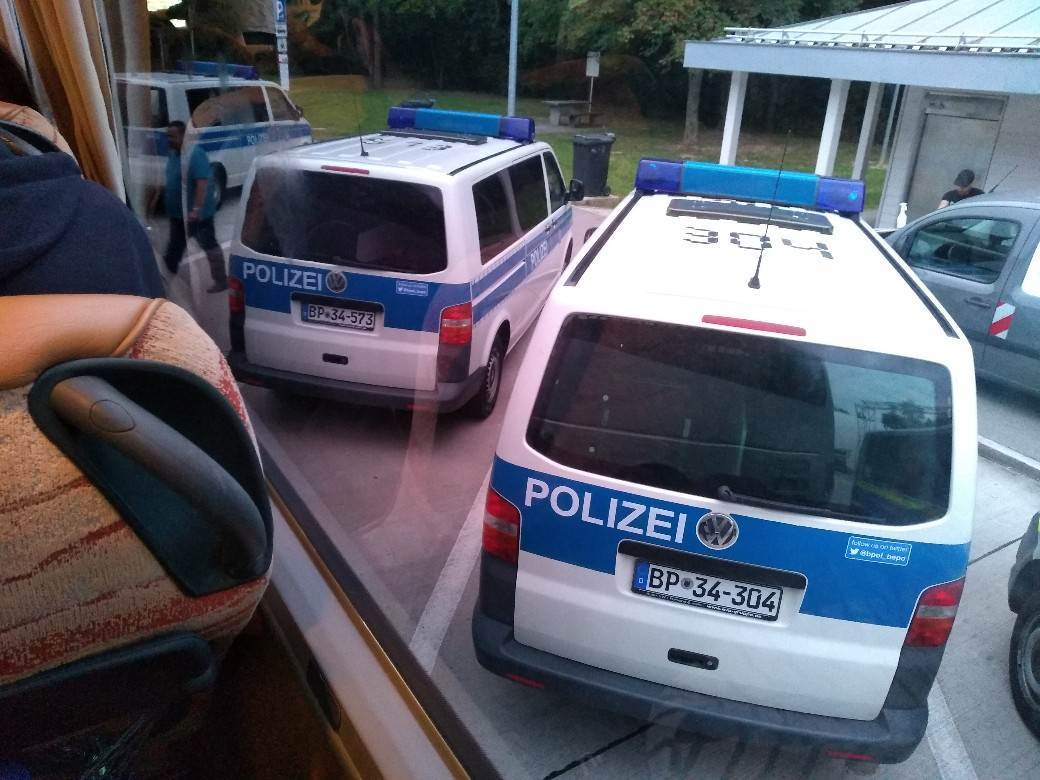  Rigorozne-mere-nemacke-policije-pred-mec-Bajern-Crvena-zvezda-u-Ligi-sampiona 