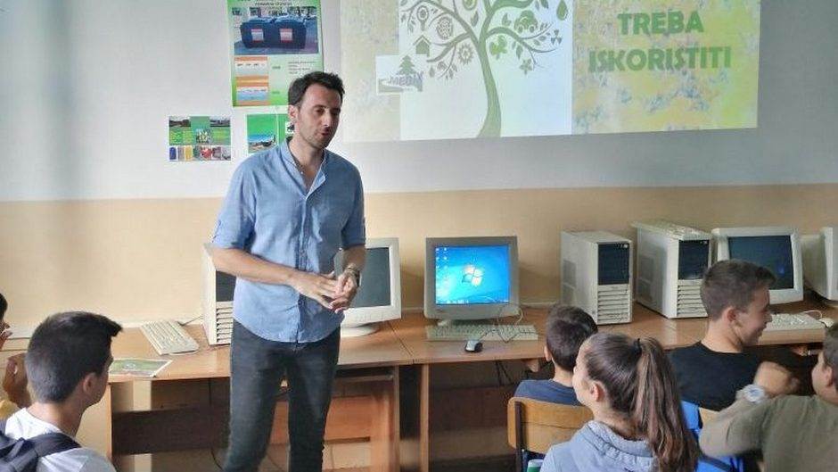  Učenici OŠ Vuk Karadžić učili o značaju selektivnog sakupljanja otpada 