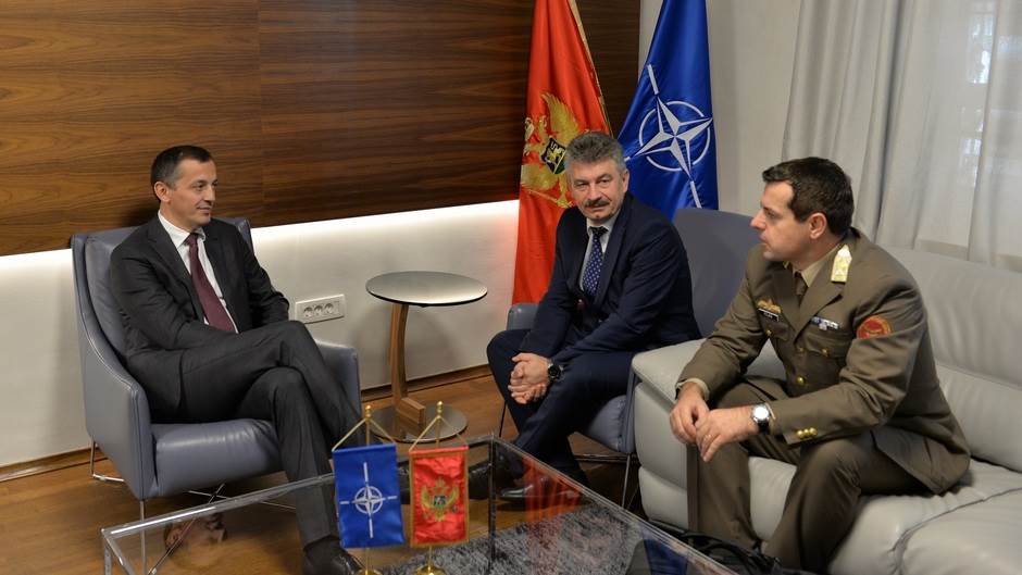  Predrag Bošković, CG i Mađarska produbljuju saradnju u oblasti odbrane 