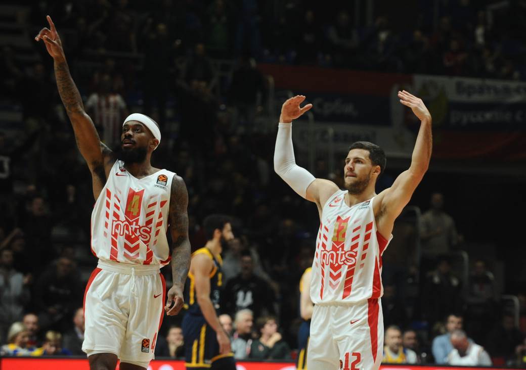  Bili-Beron-odigrao-dobro-protiv-Himkija-u-pobedi-Crvene-zvezde 