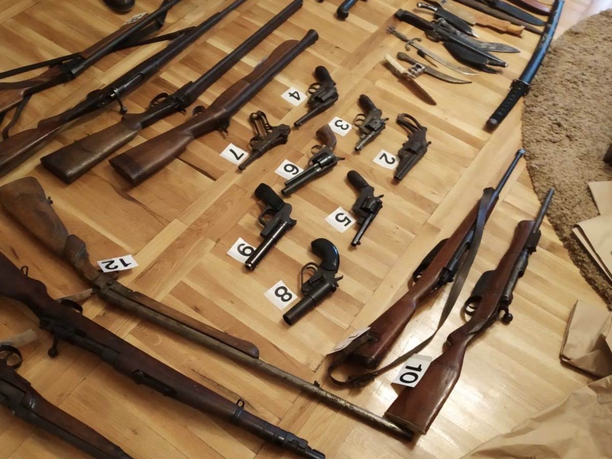  Najviše vatrenog oružja oduzeto u Podgorici, Cetinju i Baru 
