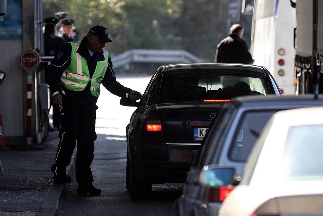 Bomba-u-koferu-na-granici-Hrvatske-i-Slovenije 