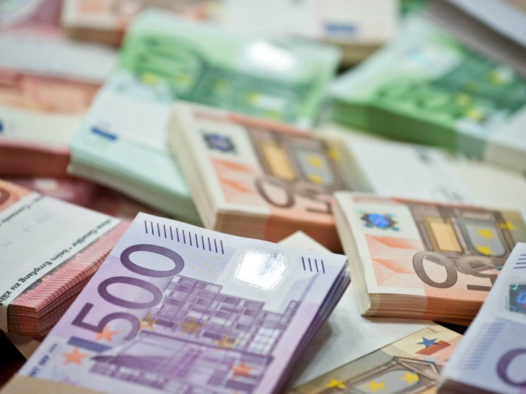  Uprava carina, u maju naplaćeno 47,52 miliona eura 