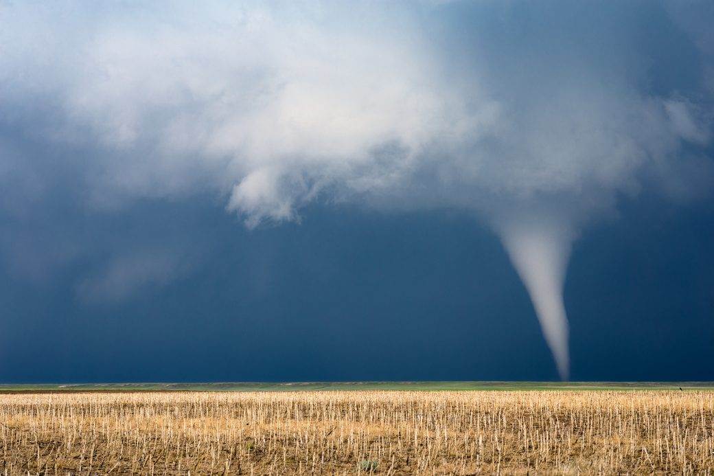  Tornado-u-SAD-pogodio-Arkansas-i-Misuri 