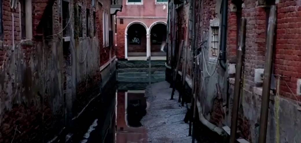  Pre dva meseci bila poplavljena, sada SKORO ISUŠENi kanali u Veneciji 