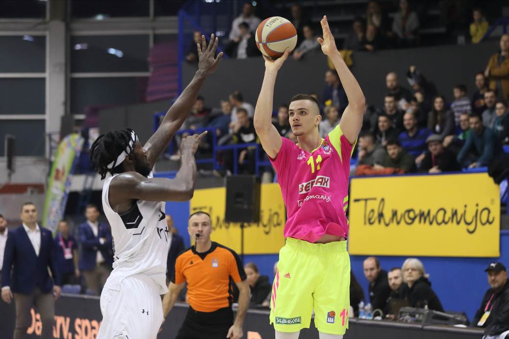  Simonović MVP prvog kola 