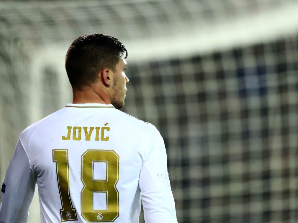  Legenda savetuje Holanda: Nemoj u Real kao Jović, taj nije šutnuo loptu! 