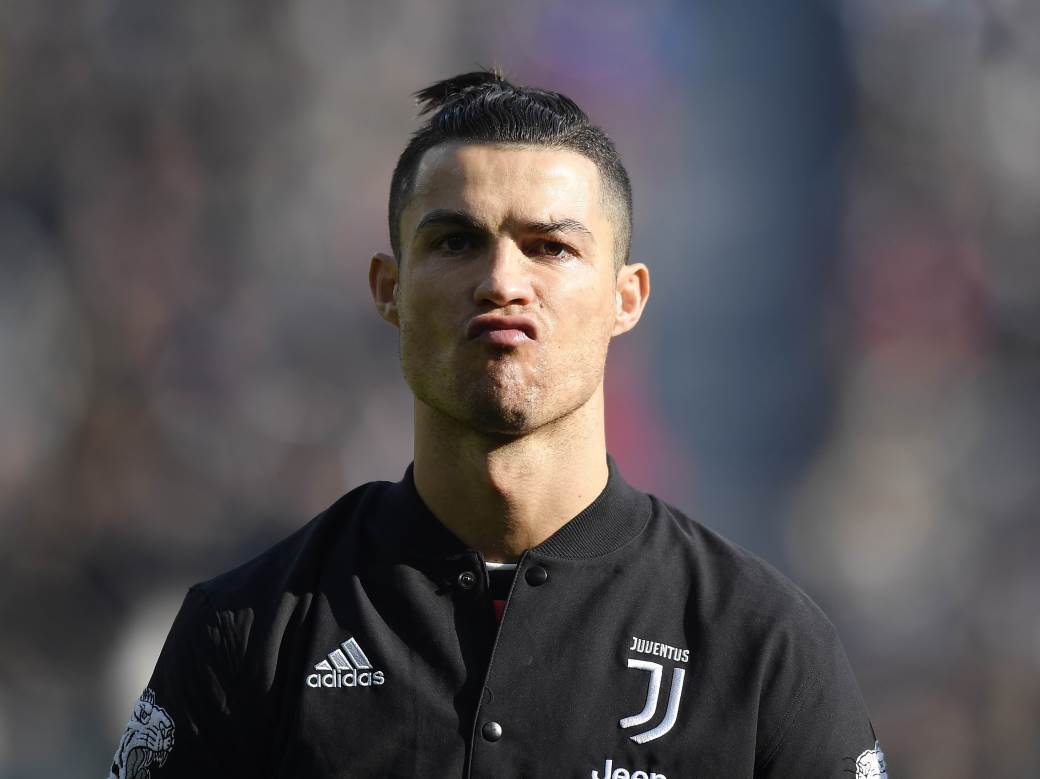  Nova BURA u Juventusu: Ronaldo PREVRĆE očima dok mu Sari priča! (VIDEO) 