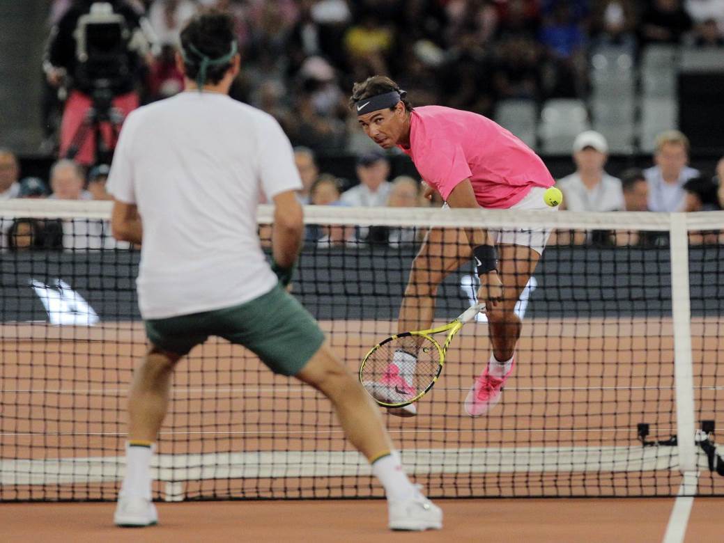  Federer-i-Nadal-egzibicija-u-Kejptaunu-za-pomoc-Fondaciji-Federer 
