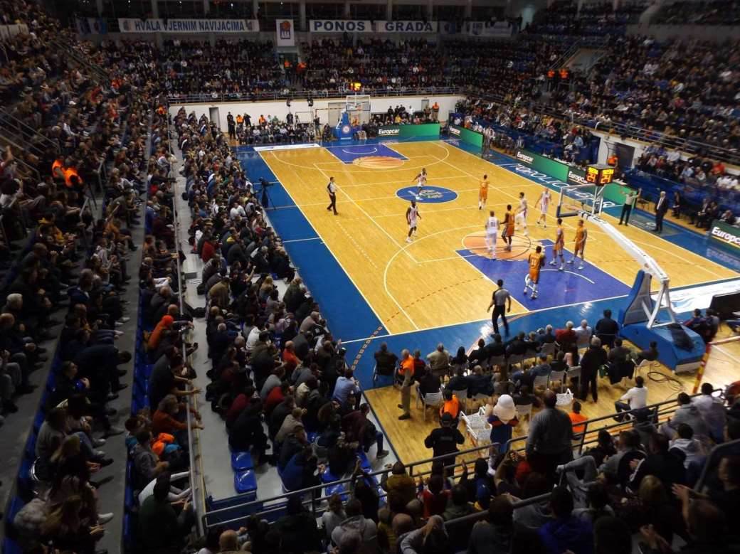  Novo krilo Mornara je Tejlor Smit! 