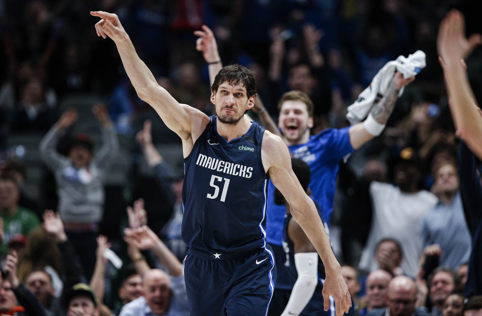  VIDEO: Luku je čekao specijalni gost u svlačionici, a onda je uleteo Bobi 