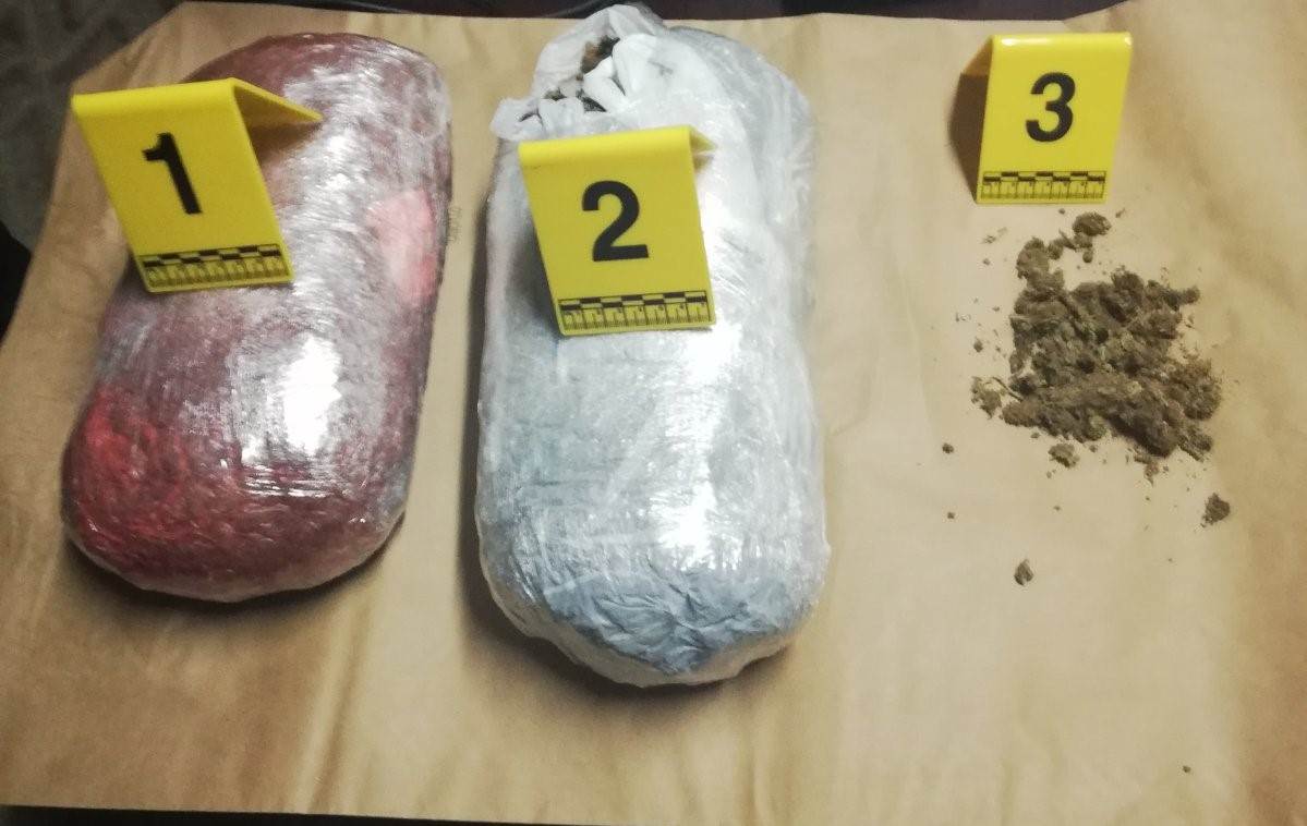  Rožajska policija pronašla dva kilograma droge i uhapsila jednu osobu 