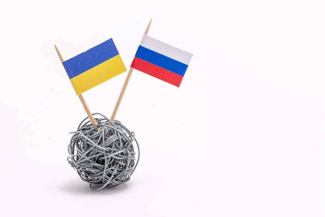  Bivši ukrajinski premijer: Ukrajina je dobila KRIM besplatno 