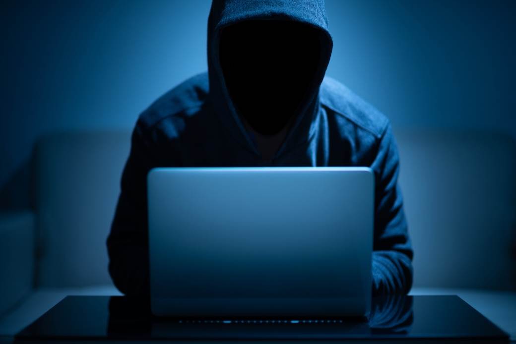  Dolijali hakeri: Uhapšeni članovi grupe InfinitiBlek 