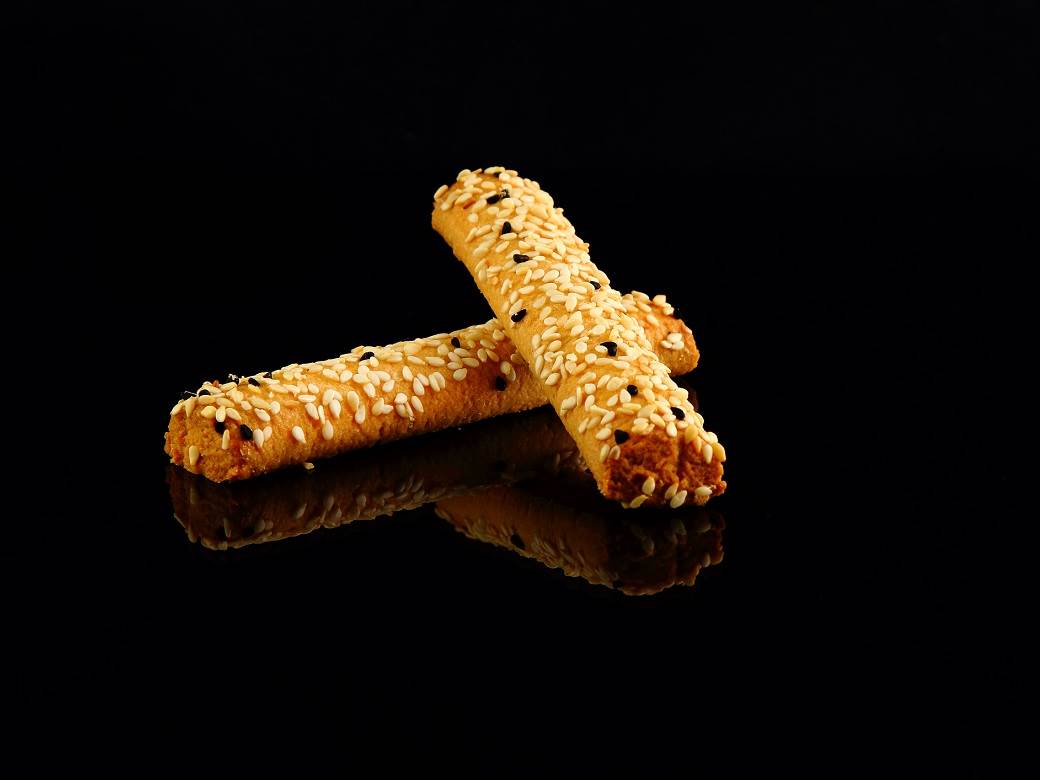  Njam grickalica: Slani štapići sa sjemenkama i susamom 