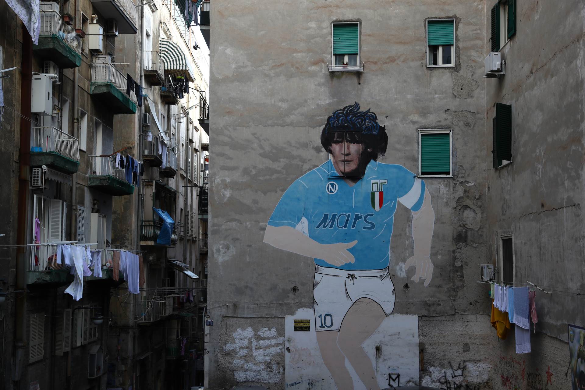  Više tuče nego fudbala: Napoli zaustavio Mesija 