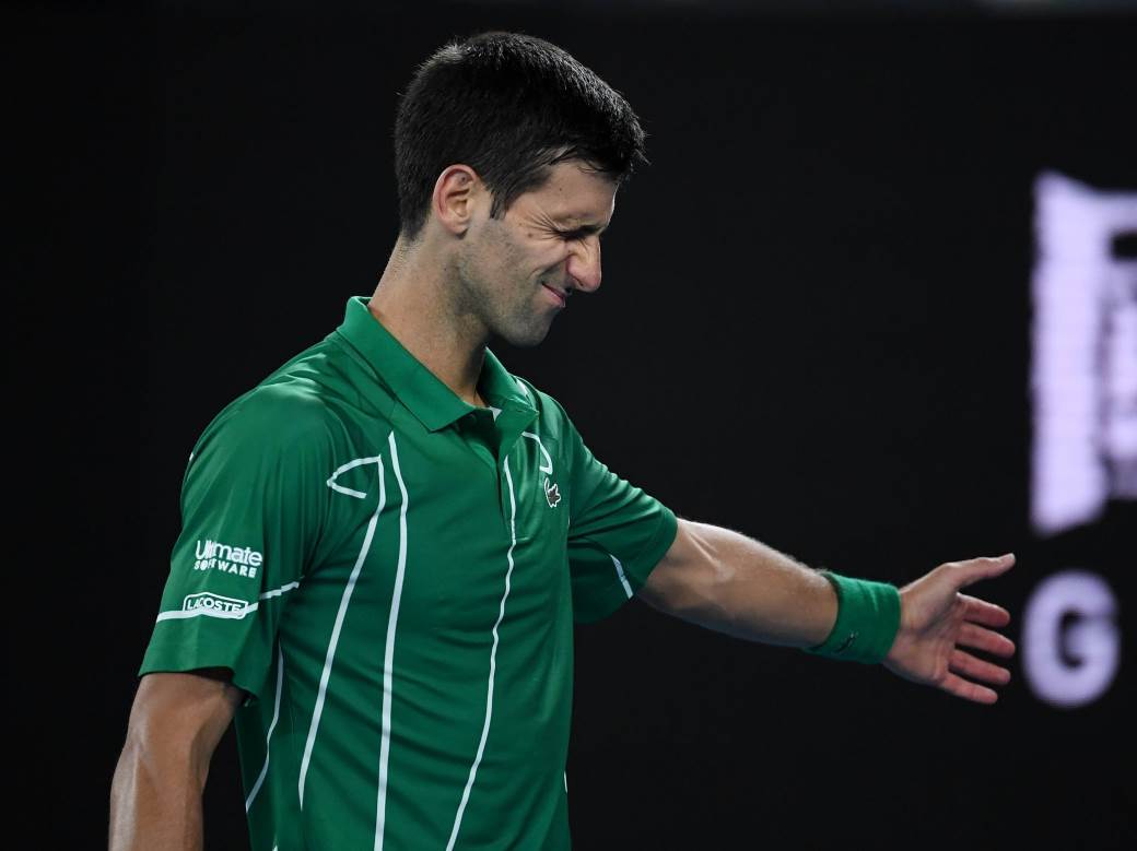  Novak-Djokovic-problem-levo-oko-FOTO 