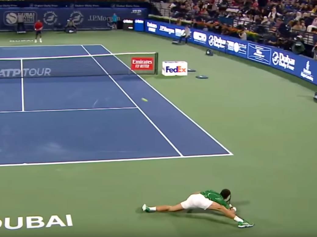  Novak-Djokovic-spaga-protiv-Monfisa-VIDEO-Dan-kad-je-Nole-postao-Lacoste-krokodil 