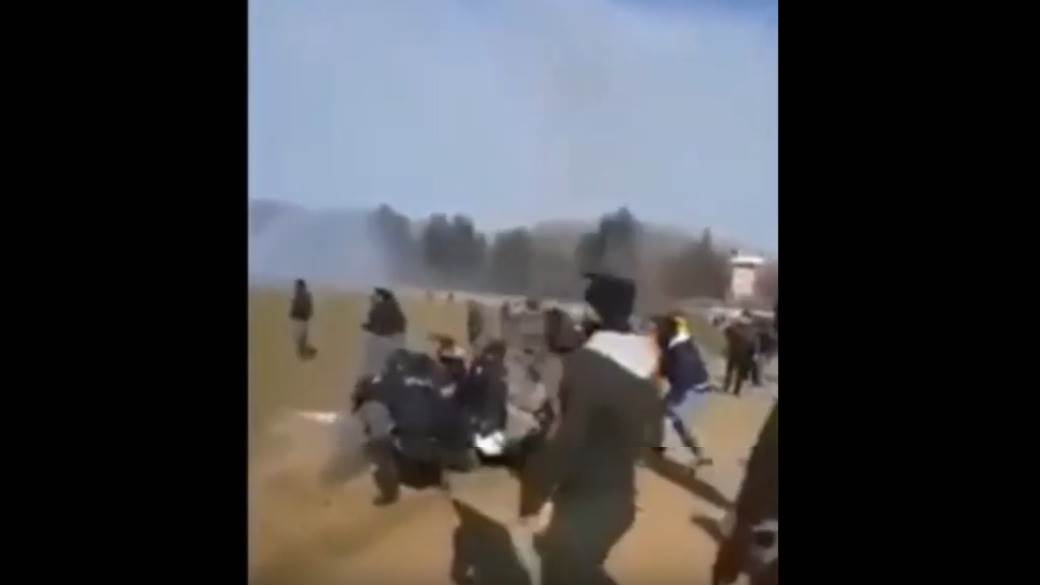  DRAMA NA GRANICI: Turci ispalili suzavac na grčke policajce!  (VIDEO) 