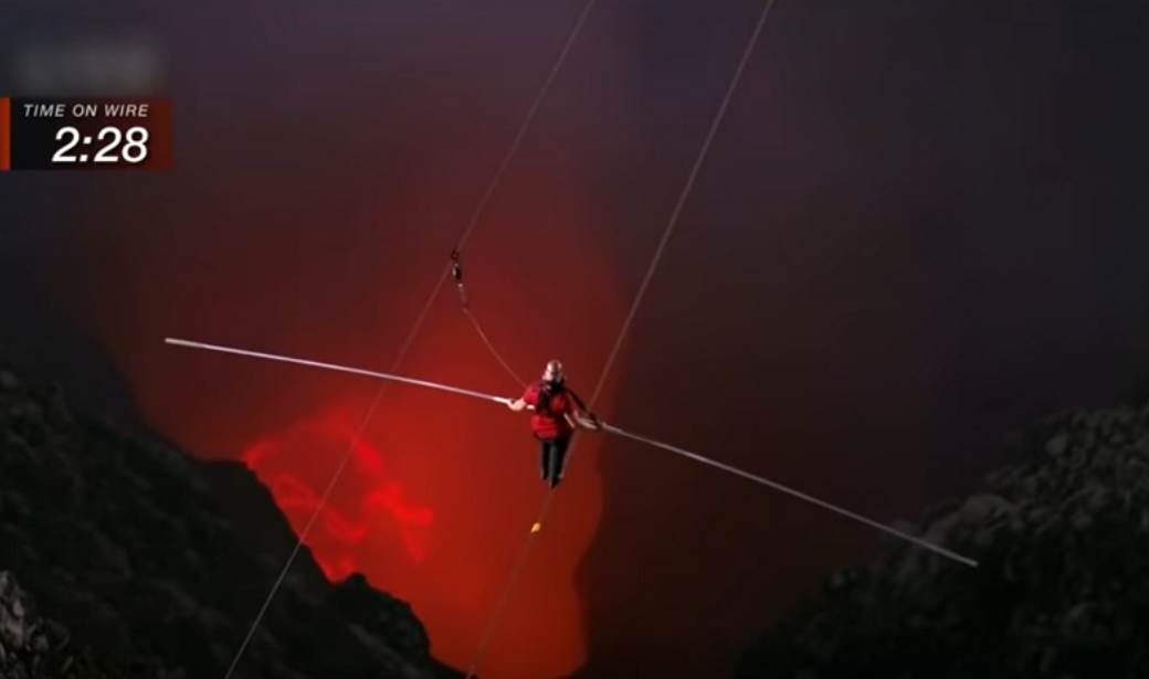  Hod-po-zici-iznad-vulkana-Nik-Valenda-snimak 