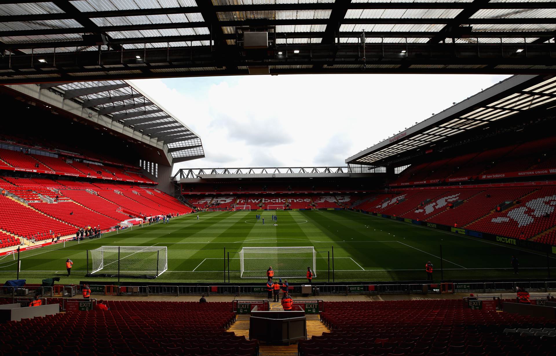  Fudbal na Ostrvu BEZ navijača: Ovo je plan u PET tačaka za ostatak sezone! 