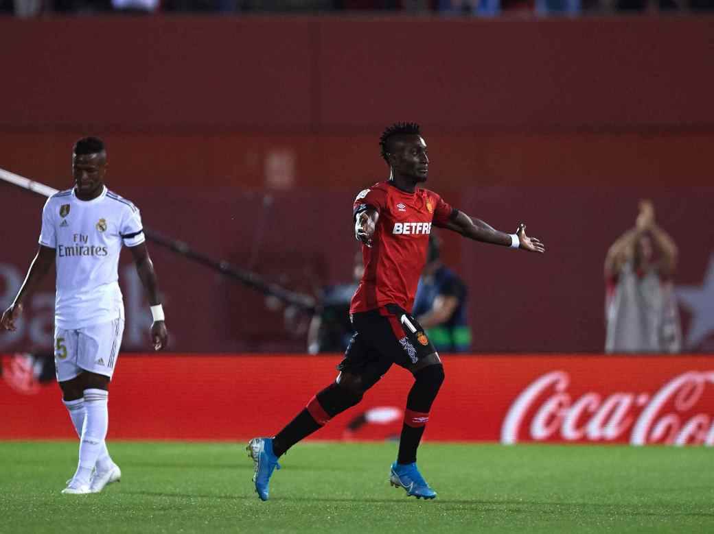  Ljubav u karantinu: Da li želiš da mi budeš žena? 