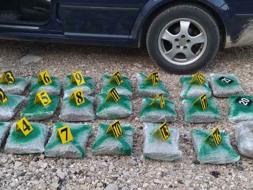  Zaplijenjeno 22 kilograma skanka, uhapšena jedna osoba 