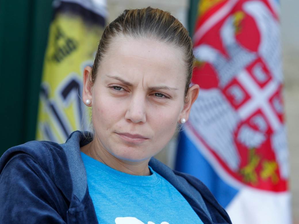  Nekadašnja najbolja srpska teniserka Jelena Dokić oglasila se povodom groznog snimka nasilja  