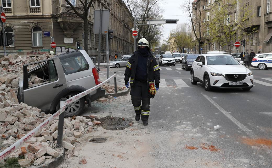  Još jedan zemljotres u Hrvatskoj, 17 povrijeđenih! (FOTO) 