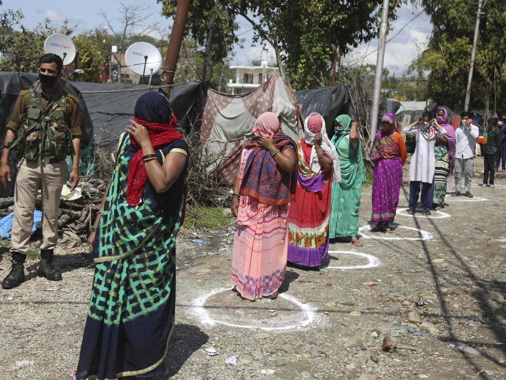  U izolaciju - U VAGON: U Indiji se spremaju za eksplozijubroja zaraženih 