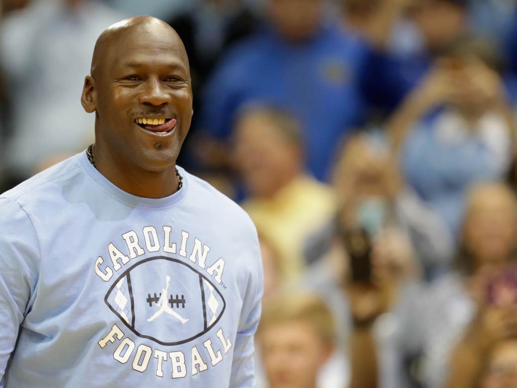  Džordanu su pustili snimak rivala koji priča o njemu, a on je PAO OD SMEHA! 