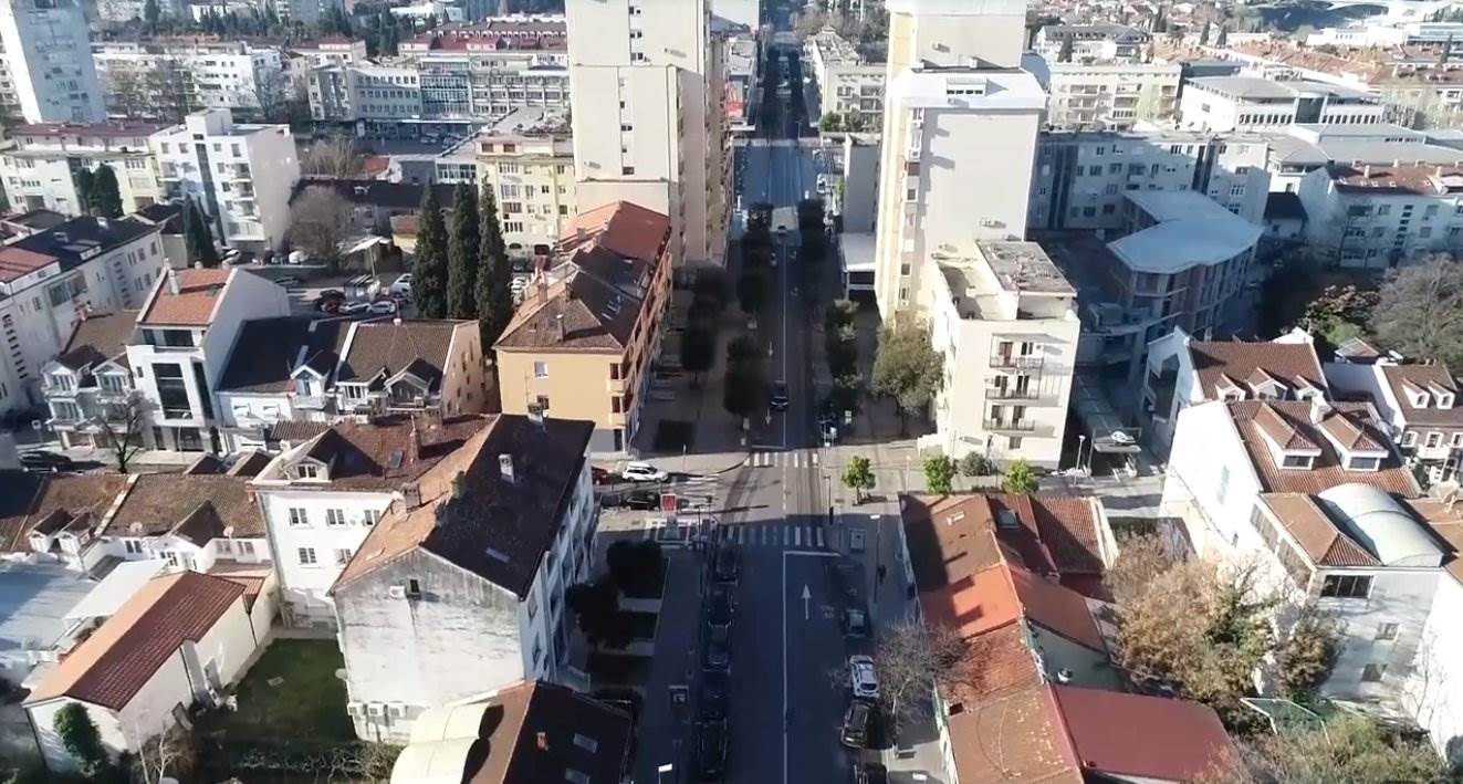  SNIMAK IZ VAZDUHA: Puste podgoričke ulice! (VIDEO) 