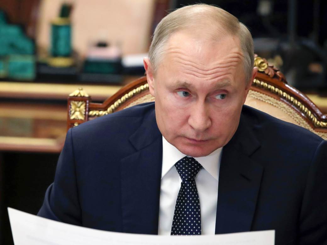  Putin  se i dalje rukuje na sastancima! Evo šta Kremlj kaže o tome 