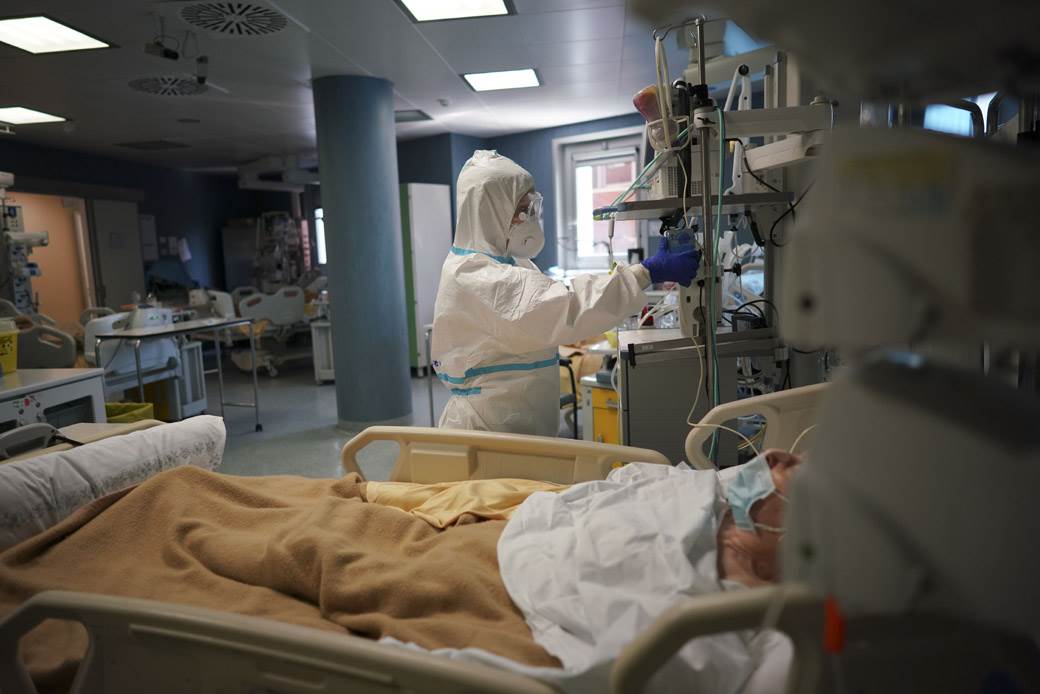  U SRBIJI TROJE umrlo, mnogo manje novozaraženih i na respiratorima 