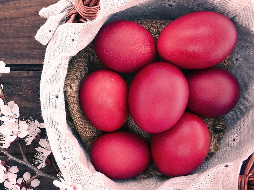  Česta dilema: Kada se farbaju uskršnja jaja 