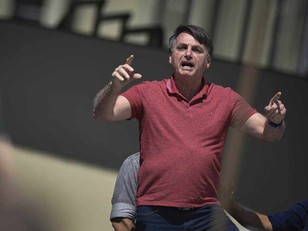  BOLSONARO OTVORENO ZAŠTO NEĆE JOŠ ČESTITATI BAJDENU: Moji izvori kažu da je bilo dosta prevara na američkim izborima! 