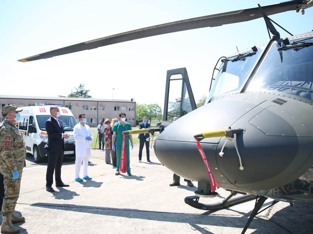  Đukanović vidio moćnu helikoptersku EKSKADRILU VOJSKE CRNE GORE 