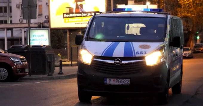  Podgorica: Zbog organizovanja privatne žurke uhapšene četiri osobe  