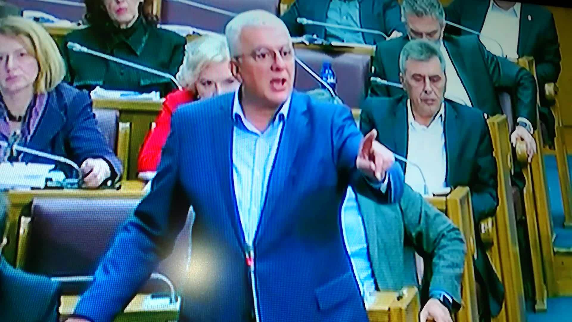  Andrija Mandić saslušan zbog sahrane 