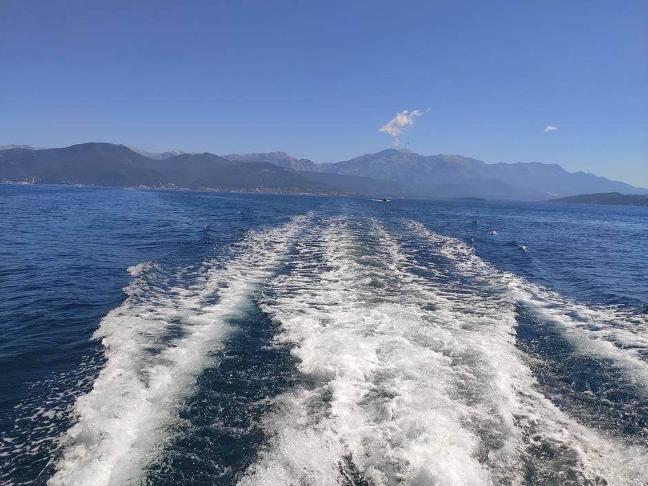  Smjena na brodu "Budva", crnogrski pomorci idu kući 