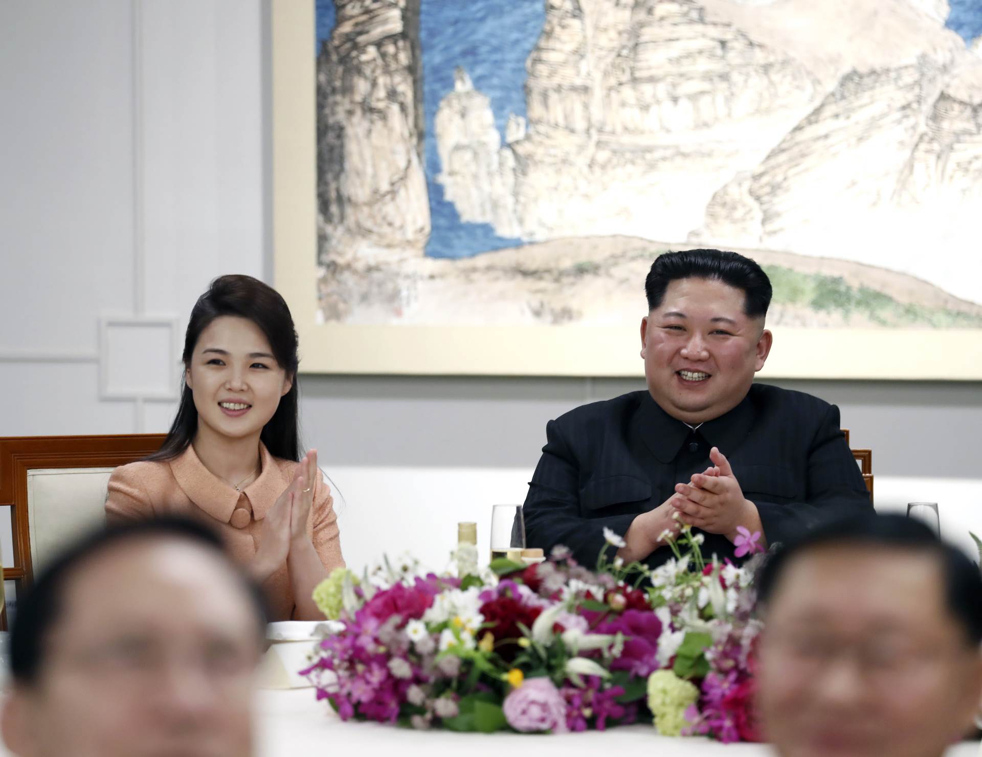  Ovo su najmoćnije žene u životu Kim Džong Una! (FOTO) 
