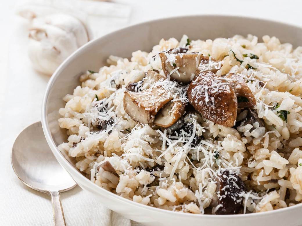  Aromatični, kremasti rižoto sa pečurkama 
