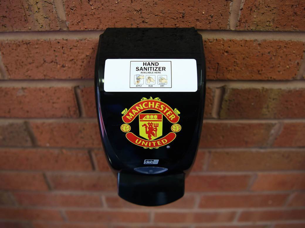  Premijer liga bi da počne, ali KAKO? Još ŠESTORO zaraženih koronom 