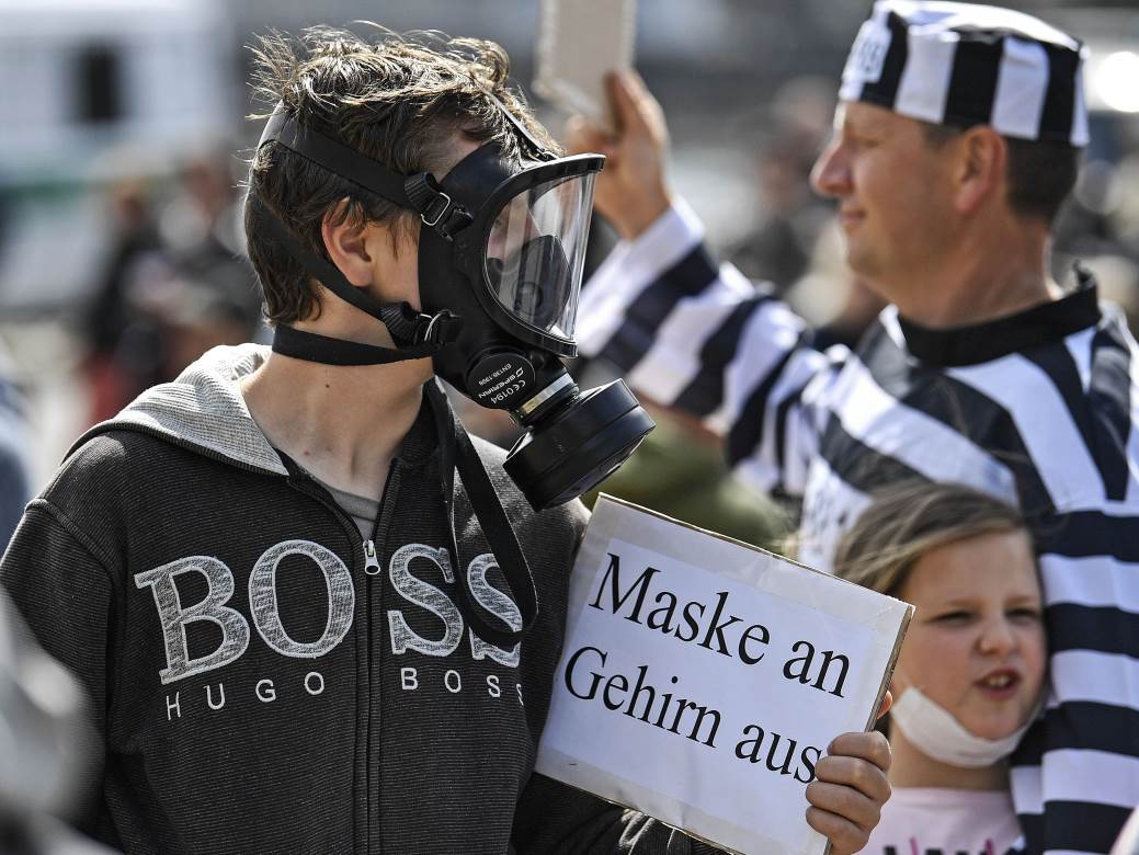  Hapsenja-u-Nemackoj-Sve-glasniji-protesti-protiv-mera-zbog-korone 