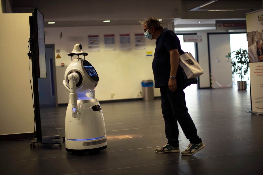  Korona-i-robotizacija-ugrozavaju-desetine-miliona-radnih-mesta 