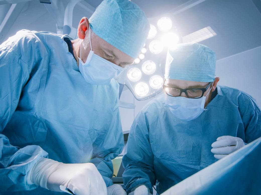  Hirurzi prišili čovjeku penis dan nakon što mu je odsiječen 
